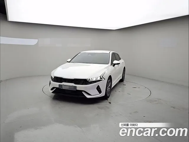 Kia K5 2022 — photo 1