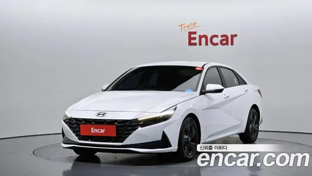 Hyundai AVANTE 2023 — photo 1