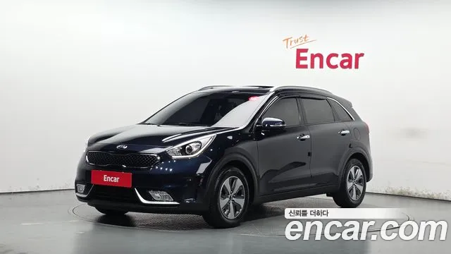 Kia Niro 2018 — photo 1