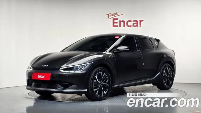 Kia EV6 2023 — photo 1