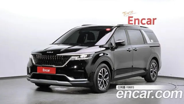 Kia Canival 2022 — photo 1
