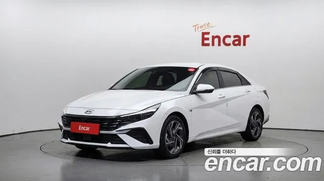 Hyundai AVANTE 2024 — photo 1