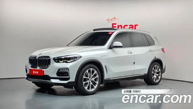 BMW X5 2021 — photo 1