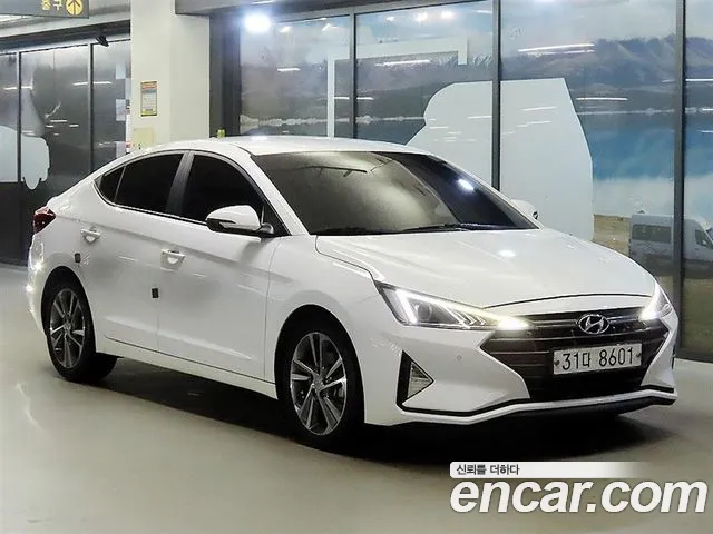 Hyundai AVANTE 2019 — photo 1