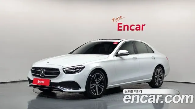 Mercedes-Benz E-Class 2022 — photo 1