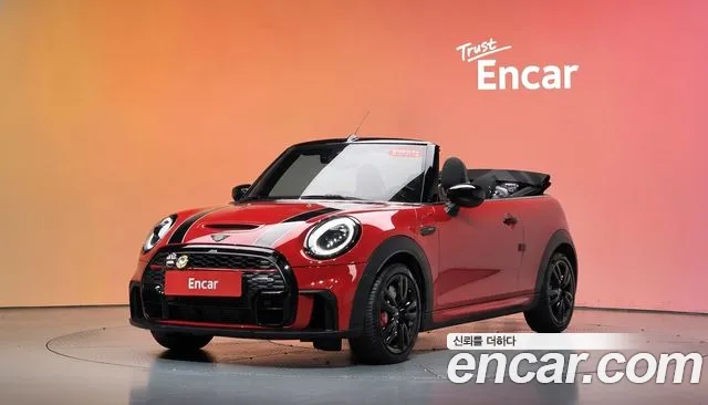 Mini Cooper Convertible 2024 — photo 1