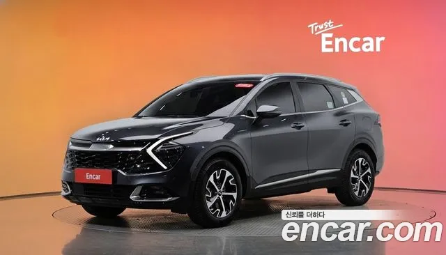 Kia Sportage 2023 — photo 1