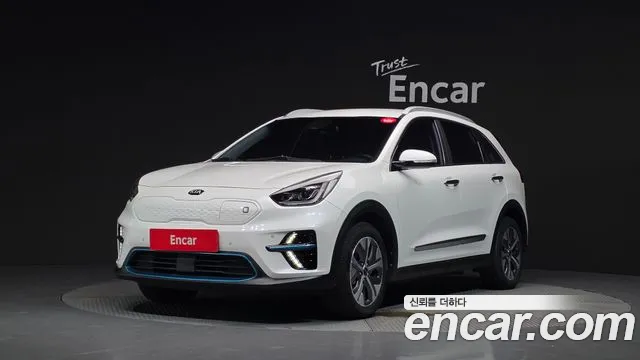 Kia Niro 2019 — photo 1
