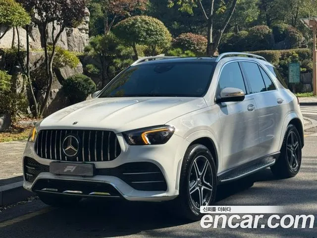 Mercedes-Benz GLE-Class 2021 — photo 1