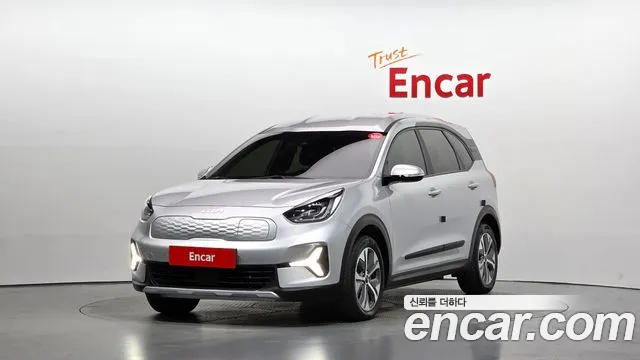 Kia Niro 2023 — photo 1