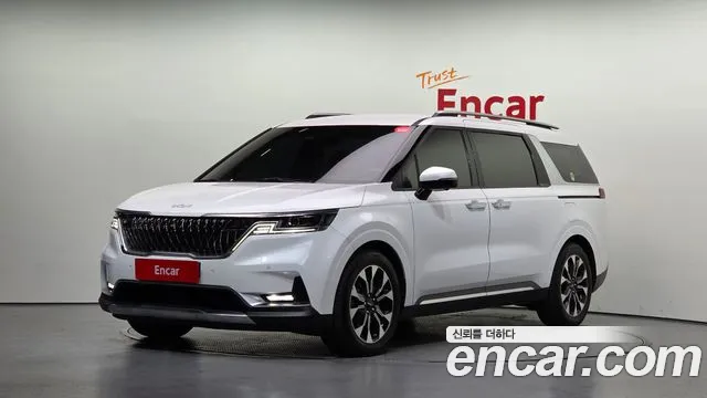 Kia Canival 2021 — photo 1