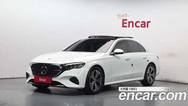 Mercedes-Benz E-Class 2024 — photo 1