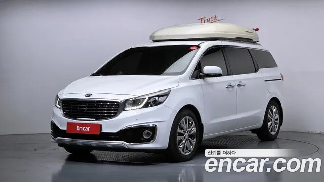 Kia Canival 2018 — photo 1