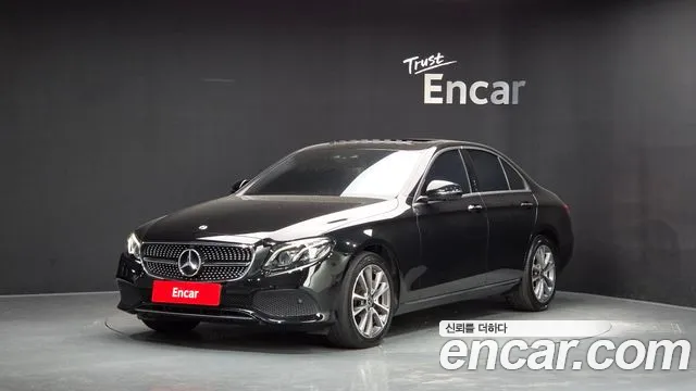 Mercedes-Benz E-Class 2019 — photo 1