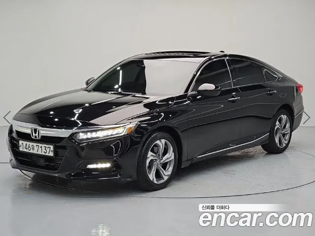 Honda Accord 2019 — photo 1