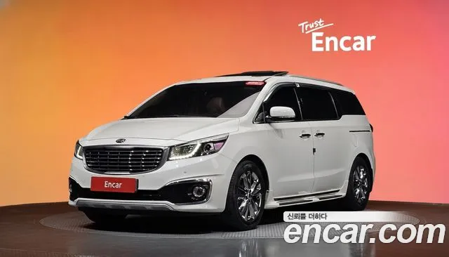 Kia Canival 2017 — photo 1