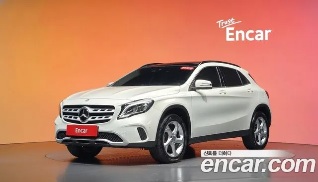 Mercedes-Benz GLA-Class 2018 — photo 1
