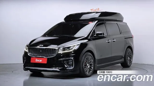 Kia Canival 2019 — photo 1