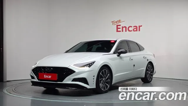 Hyundai Sonata 2022 — photo 1