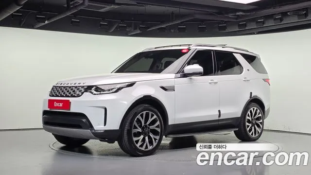Land Rover Discovery 2017 — photo 1