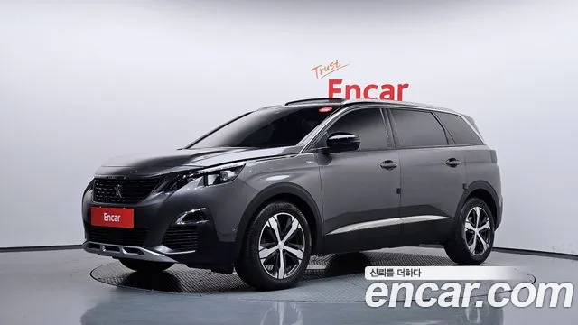 Peugeot 5008 2021 — photo 1