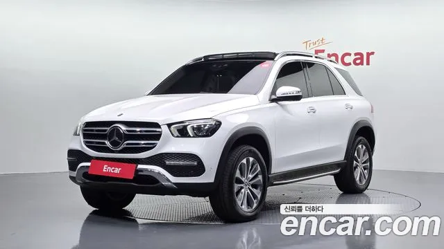 Mercedes-Benz GLE-Class 2022 — photo 1