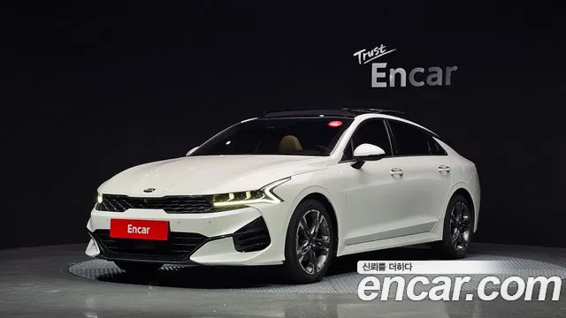 Kia K5 2020 — photo 1