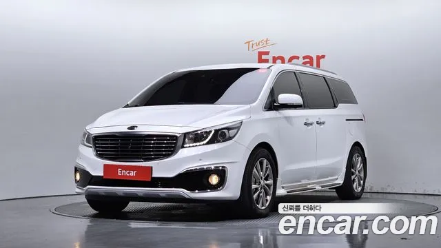 Kia Canival 2018 — photo 1
