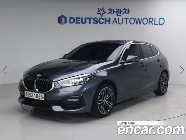 BMW 1-Series 2020 — photo 1
