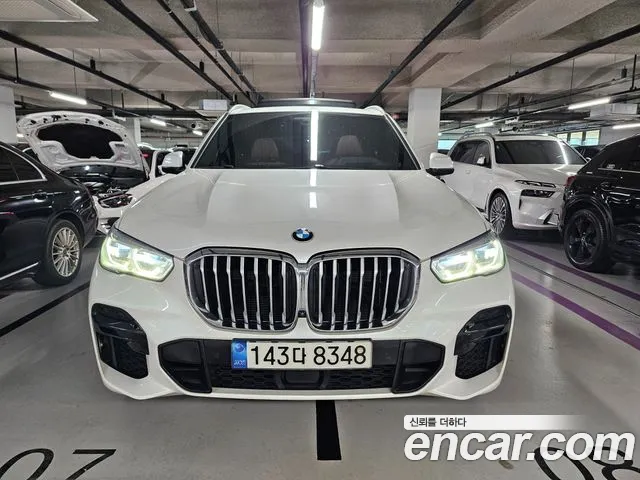 BMW X5 2022 — photo 1