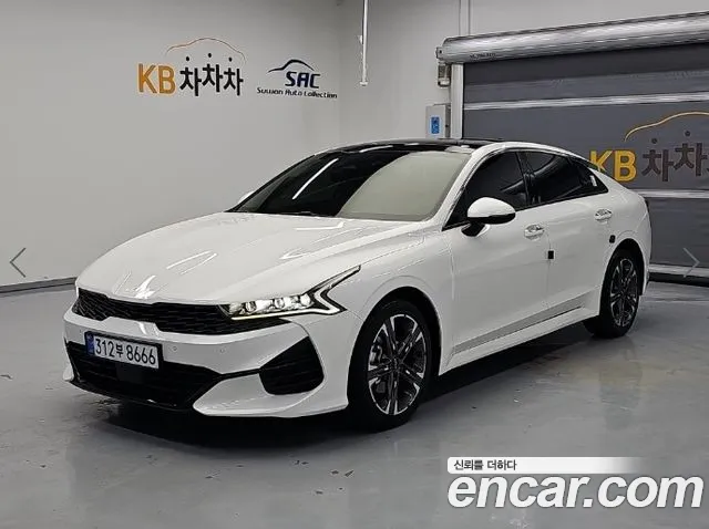 Kia K5 2022 — photo 1