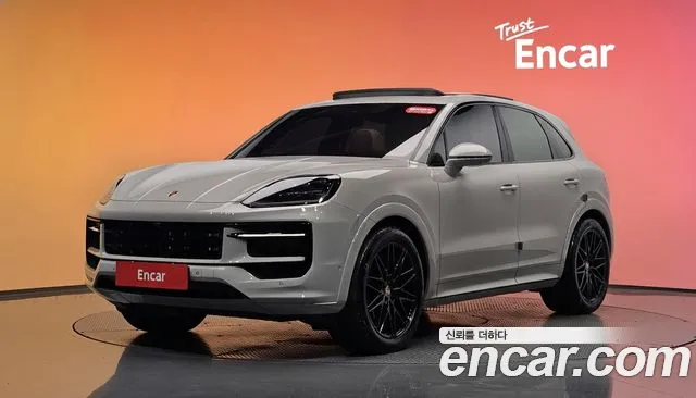 Porsche Cayenne 2024 — photo 1