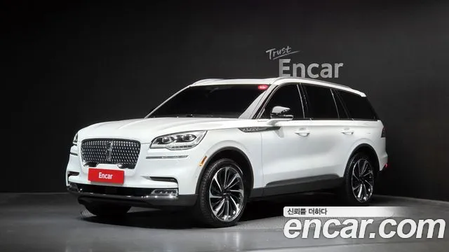 Lincoln Aviator 2022 — photo 1
