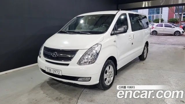 Hyundai Starex 2015 — photo 1
