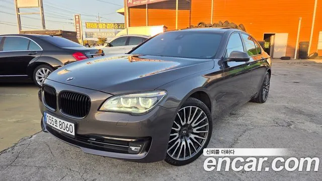 BMW 7-Series 2014 — photo 1