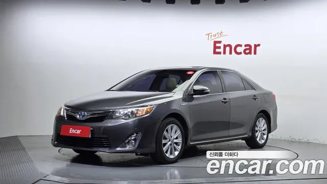Toyota Camry 2012 — photo 1
