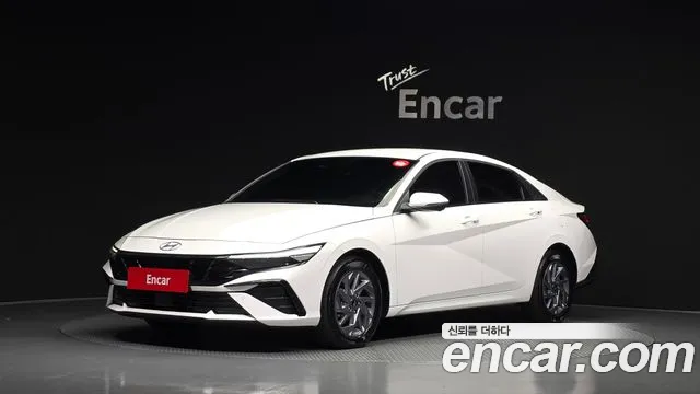 Hyundai AVANTE 2025 — photo 1