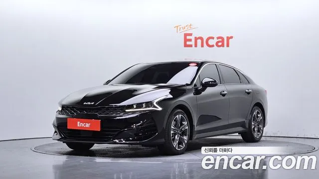 Kia K5 2023 — photo 1