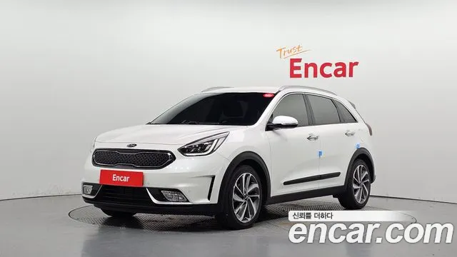 Kia Niro 2018 — photo 1
