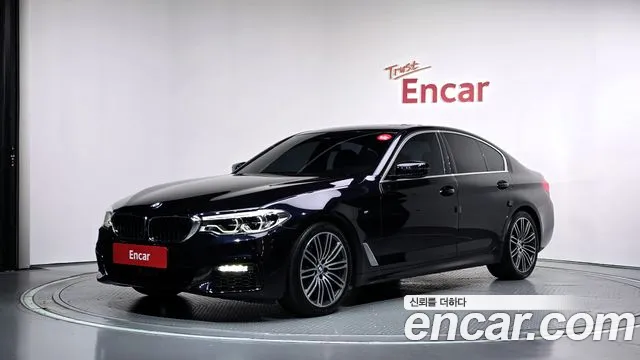 BMW 5-Series 2020 — photo 1