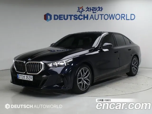 BMW 5-Series 2026 — photo 1