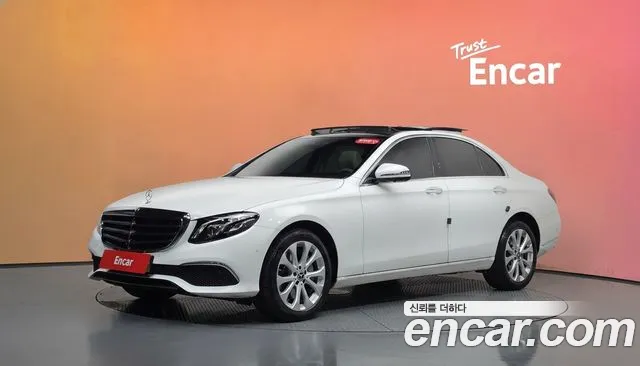 Mercedes-Benz E-Class 2019 — photo 1