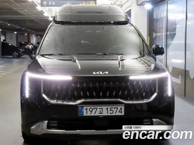 Kia Canival 2025 — photo 1