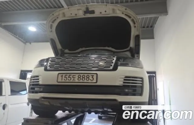 Land Rover Range Rover 2019 — photo 1