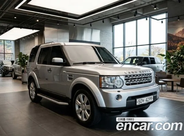 Land Rover Discovery 2010 — photo 1