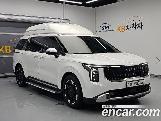 Kia Canival 2025 — photo 1