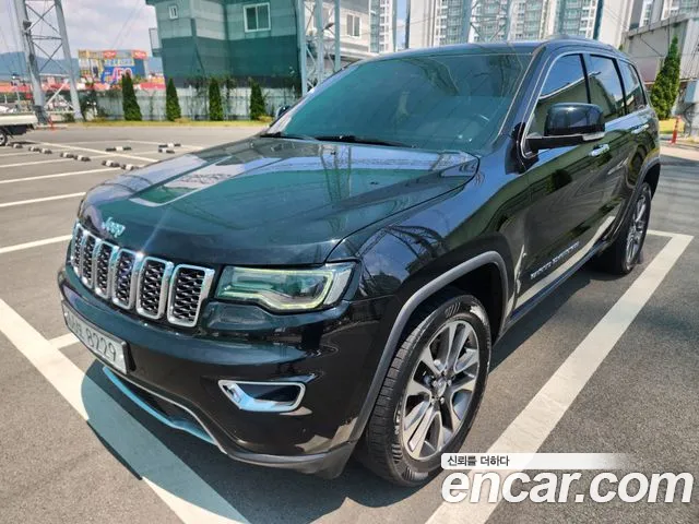 Jeep Cherokee 2018 — photo 1