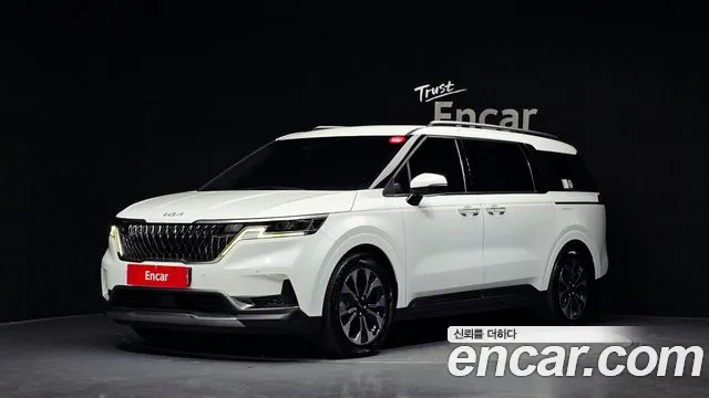 Kia Canival 2022 — photo 1
