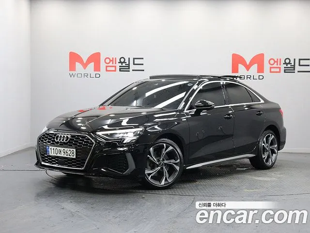 Audi A3 2023 — photo 1