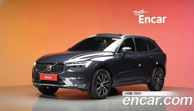 Volvo XC60 2022 — photo 1